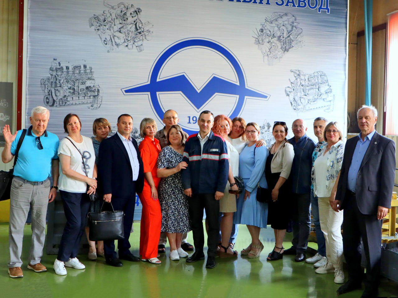 Минский моторный завод посетила делегация 