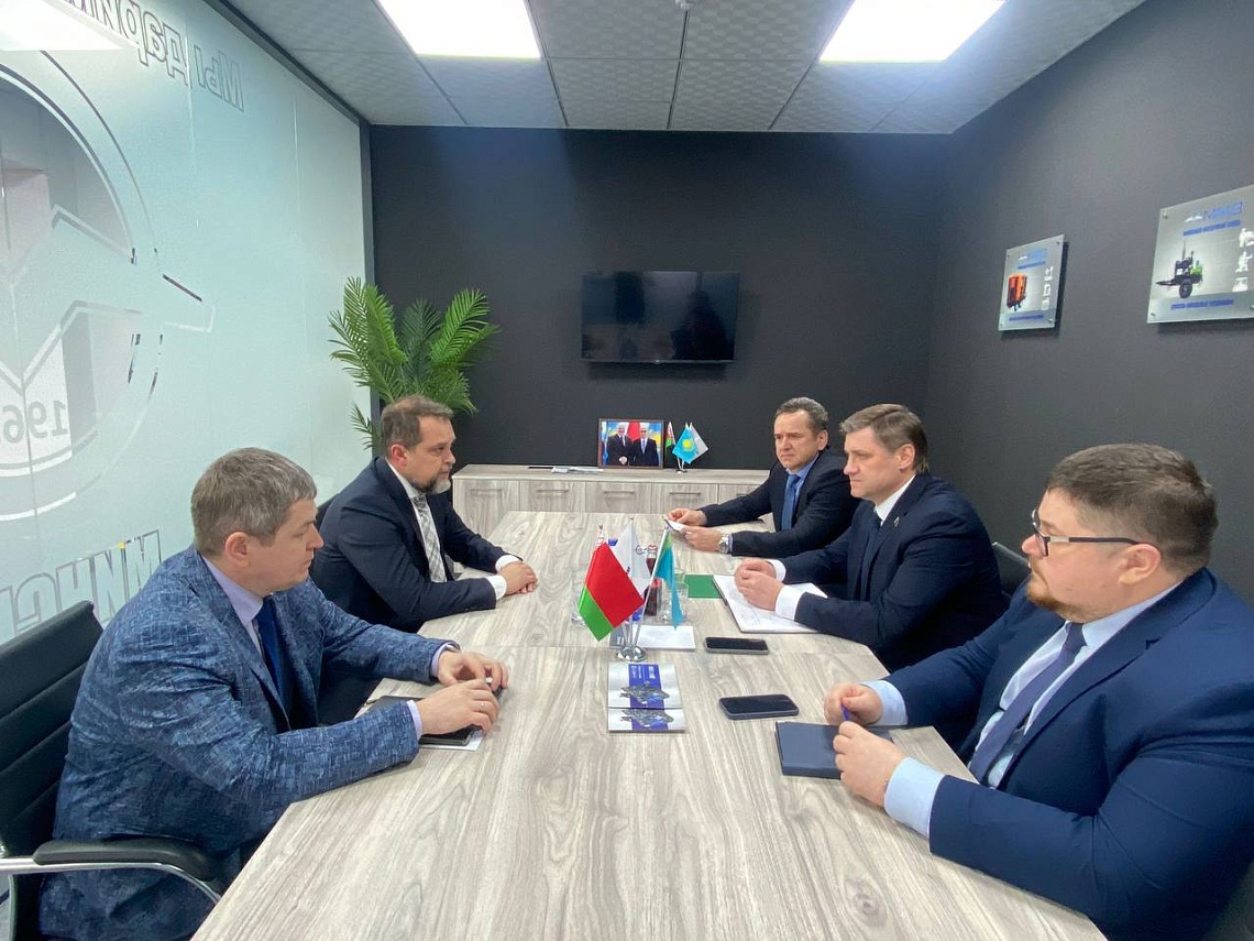 Встреча с Чрезвычайным и Полномочным Послом Республики Беларусь в Казахстане Встреча с Чрезвычайным и Полномочным Послом Республики Беларусь в Казахстане