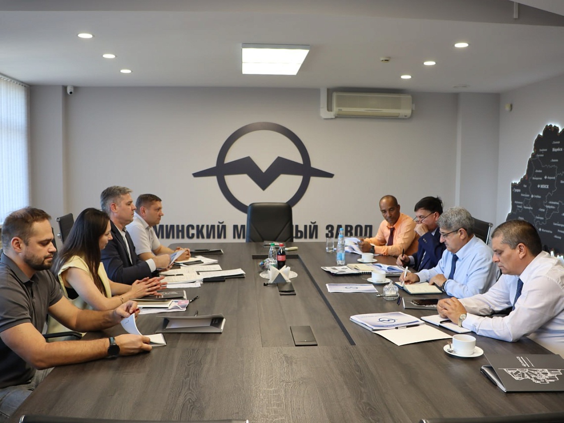 Минский моторный завод посетила делегация Республики Куба Минский моторный завод посетила делегация Республики Куба