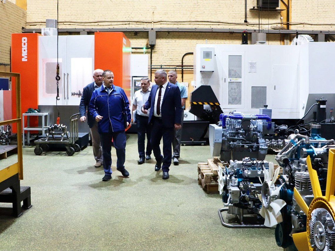Министр промышленности Андрей Кузнецов с рабочим визитом посетил ММЗ